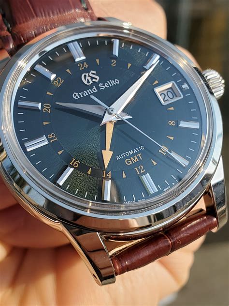 grand seiko automatic gmt sbgm221.